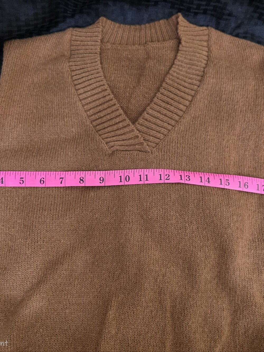 NWOT Unisex Brown V-Neck Sweater Vest Size Small - Picture 3 of 5